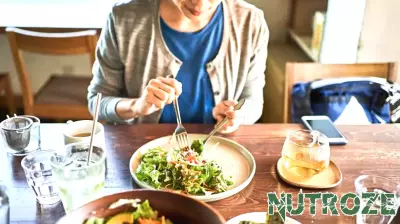 Healthy Eating in Midlife Linked to Disease-Free Aging at 70